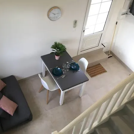 Neuf Entre Et Montagne.